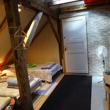 Frendlen Apartmend * 派尔努